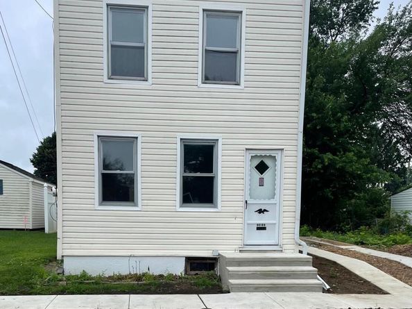 1417 E 13TH Street, Crum Lynne PA 19022