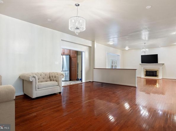 2407 Lellah Court, Dunn Loring VA 22027