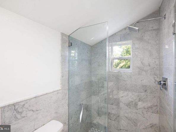 2407 Lellah Court, Dunn Loring VA 22027