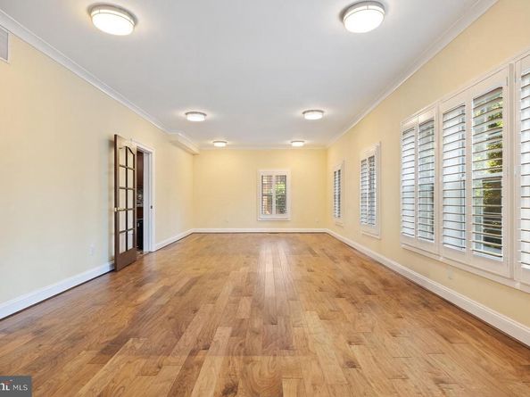 2407 Lellah Court, Dunn Loring VA 22027