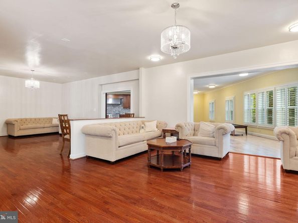 2407 Lellah Court, Dunn Loring VA 22027