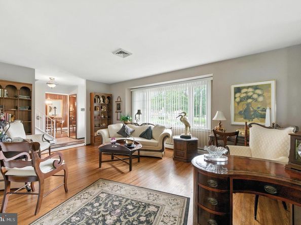 516 S Olds Boulevard, Fairless Hills PA 19030