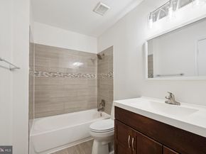 258 Coventry Square, Sterling VA 20164
