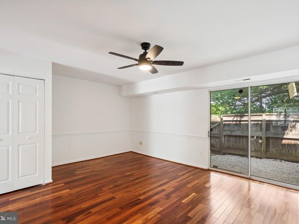 258 Coventry Square, Sterling VA 20164