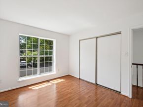 258 Coventry Square, Sterling VA 20164