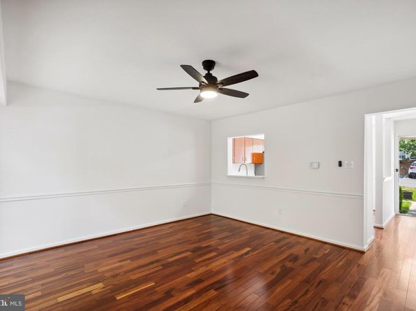 258 Coventry Square, Sterling VA 20164