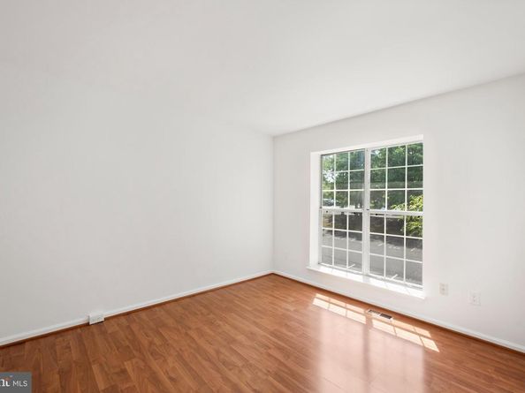 258 Coventry Square, Sterling VA 20164