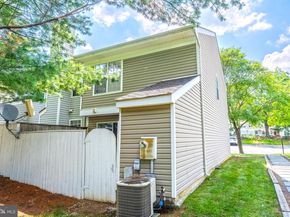 258 Coventry Square, Sterling VA 20164