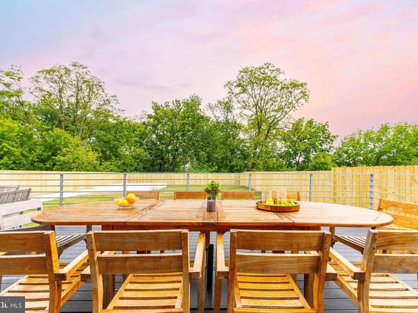 9739 Krewstown Road, Philadelphia PA 19115