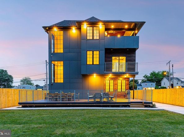 9739 Krewstown Road, Philadelphia PA 19115