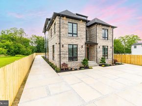 9739 Krewstown Road, Philadelphia PA 19115