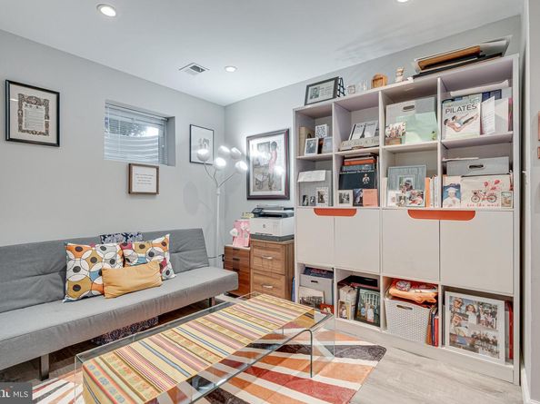 2115 N Lincoln Street, Arlington VA 22207