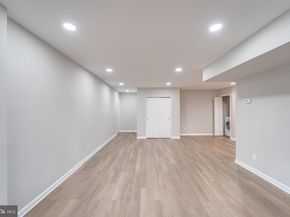 51 Skyhill Road 202, Alexandria VA 22314