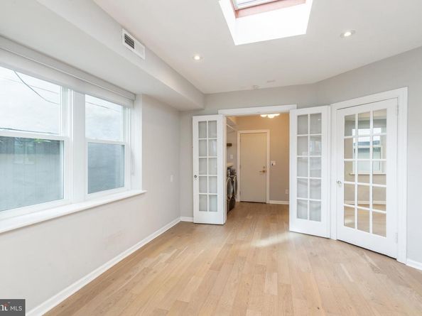 2314 South Street, Philadelphia PA 19146