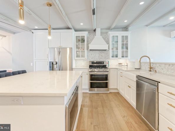 2314 South Street, Philadelphia PA 19146