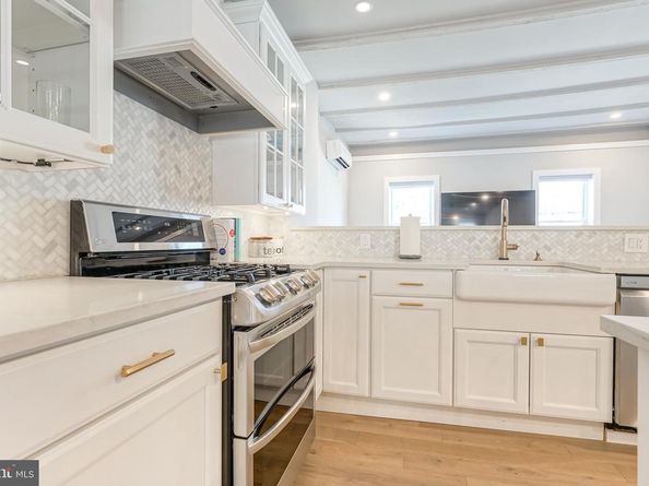 2314 South Street, Philadelphia PA 19146