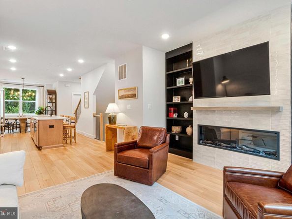 4918 Cumberland Street, Alexandria VA 22304