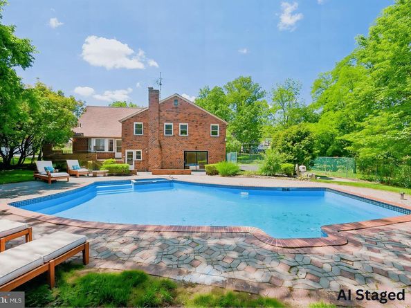 7715 Doe Lane, Glenside PA 19038