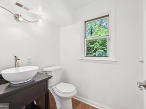 7715 Doe Lane, Glenside PA 19038