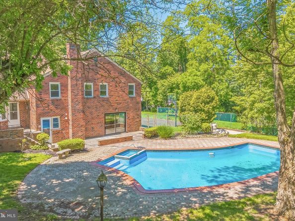 7715 Doe Lane, Glenside PA 19038
