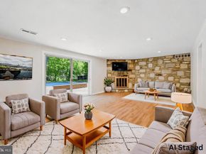 7715 Doe Lane, Glenside PA 19038