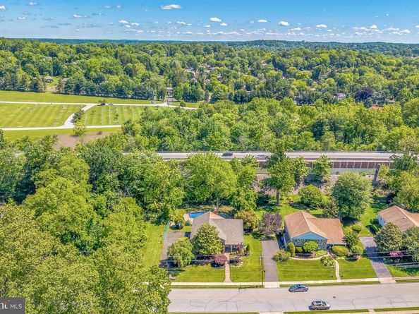 7715 Doe Lane, Glenside PA 19038