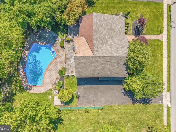 7715 Doe Lane, Glenside PA 19038