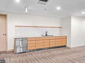 219 S 18TH Street 309, Philadelphia PA 19103