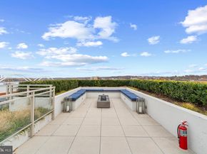 88 V Street SW 710, Washington DC 20024