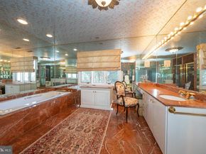 1044 Lindy Lane 1044, Bala Cynwyd PA 19004