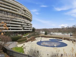 700 New Hampshire Avenue NW 609, Washington DC 20037