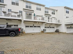 208 Jackdaw Alley 208, Media PA 19063