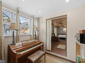 370 Paoli Ave, Philadelphia PA 19128