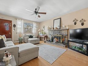 370 Paoli Ave, Philadelphia PA 19128