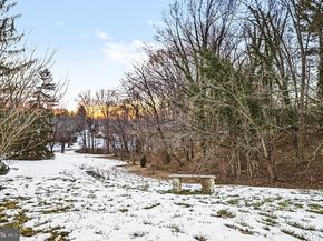 202A Summit Drive 202A, Bryn Mawr PA 19010