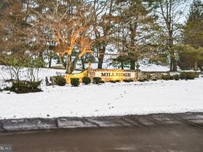 202A Summit Drive 202A, Bryn Mawr PA 19010