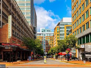 1669 Bandit Loop 109A, Reston VA 20190