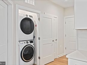 1669 Bandit Loop 109A, Reston VA 20190