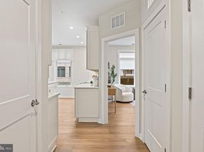 1669 Bandit Loop 109A, Reston VA 20190