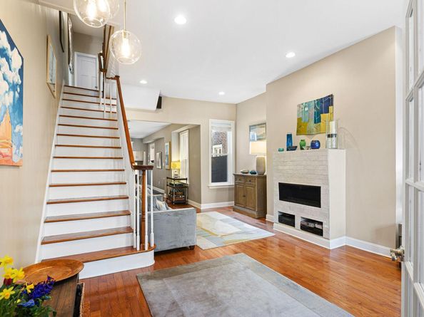 846 N 24TH Street, Philadelphia PA 19130