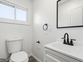 917 Emerson Street NW, Washington DC 20011