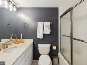 202 W Rittenhouse Square 1409, Philadelphia PA 19103