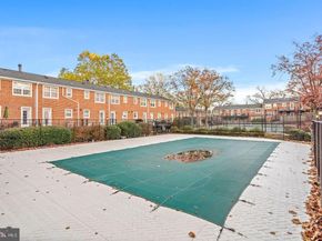 4617 28TH Road S B, Arlington VA 22206