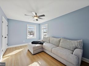 1002 11TH Avenue, Folsom PA 19033
