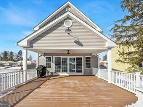 1002 11TH Avenue, Folsom PA 19033