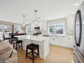 1002 11TH Avenue, Folsom PA 19033