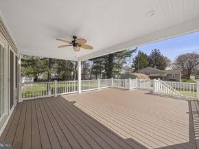 1002 11TH Avenue, Folsom PA 19033