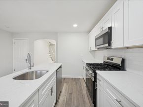 1037 Taylor Drive, Folcroft PA 19032