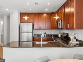 1211 13TH Street NW 404, Washington DC 20005