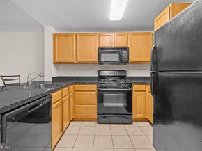 350 G Street SW N614, Washington DC 20024